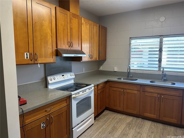 1639 Liliha Street, Honolulu, HI 96817