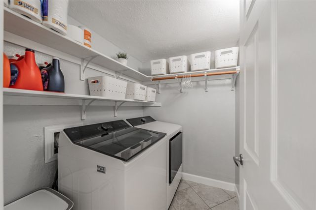 3008 Glenwood Court, Bedford, TX 76021