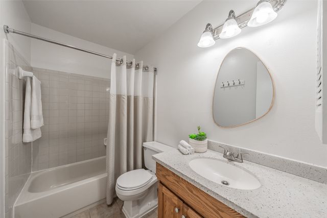 3008 Glenwood Court, Bedford, TX 76021