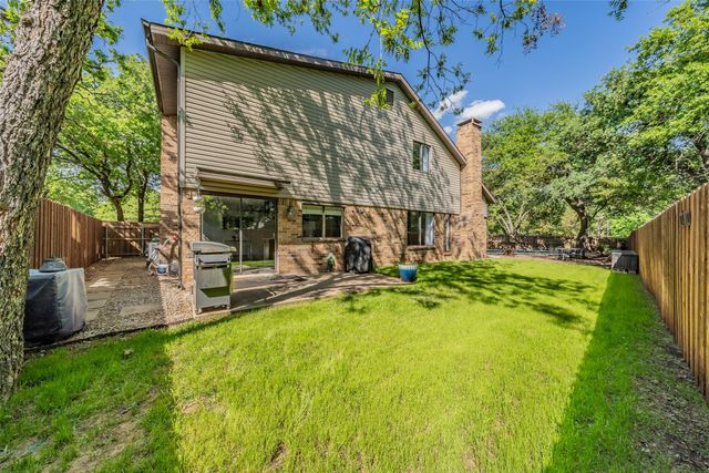 3008 Glenwood Court, Bedford, TX 76021