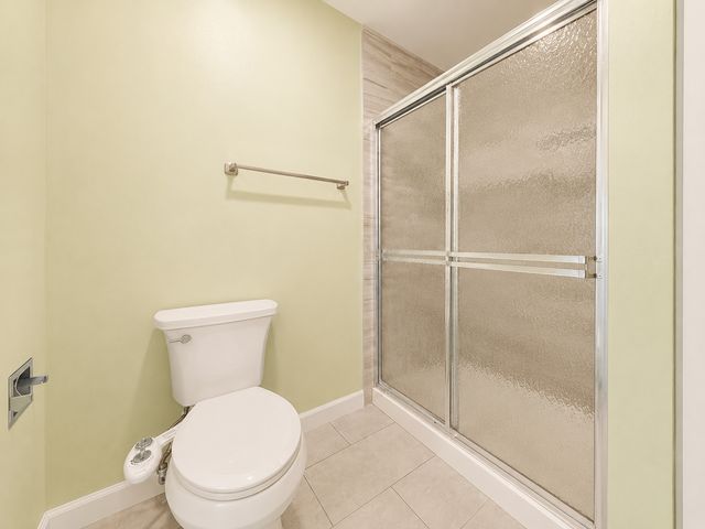 174 E Bluewater Lane 288, Vernon Hills, IL 60061