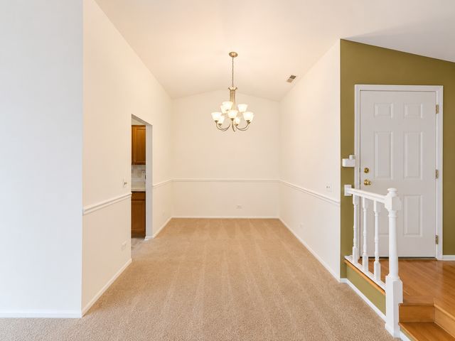 174 E Bluewater Lane 288, Vernon Hills, IL 60061