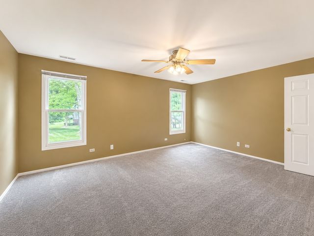 174 E Bluewater Lane 288, Vernon Hills, IL 60061