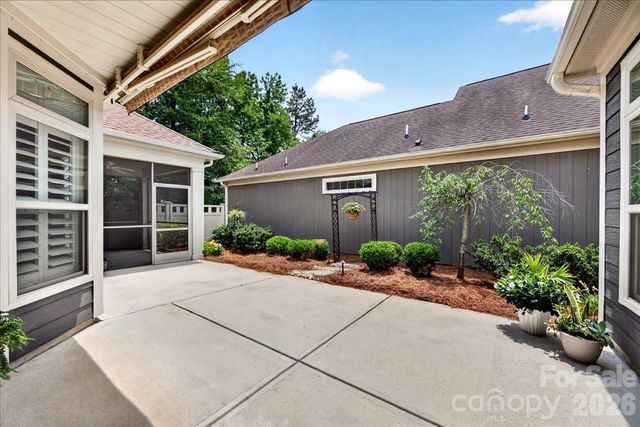 1012 Avalon Place, Matthews, NC 28104