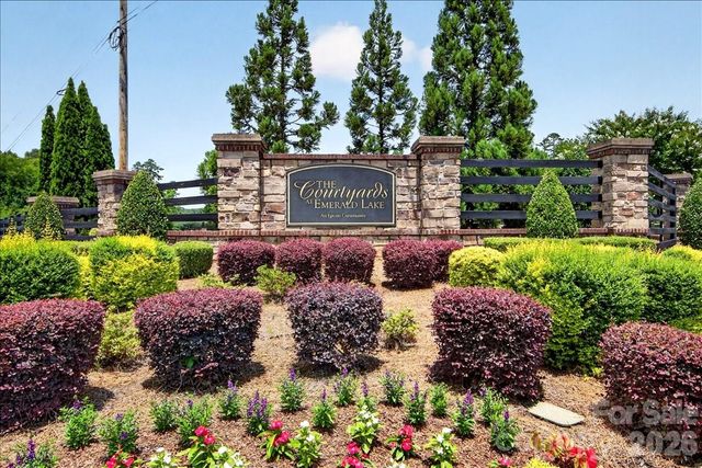 1012 Avalon Place, Matthews, NC 28104