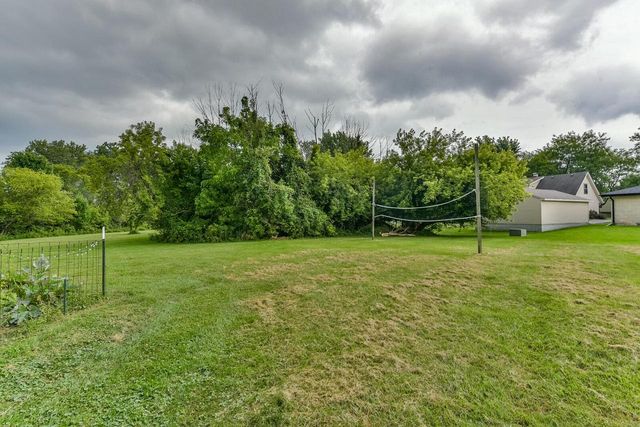 8974 S Chicago ROAD, Oak Creek, WI 53154