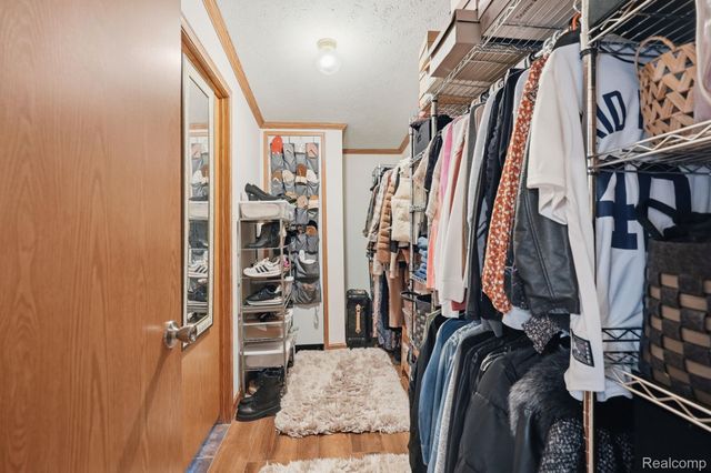 37319 Stone Way, New Haven Village, MI 48048