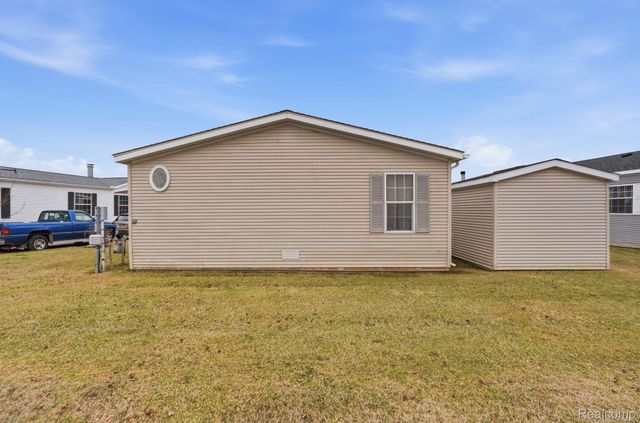 37319 Stone Way, New Haven Village, MI 48048