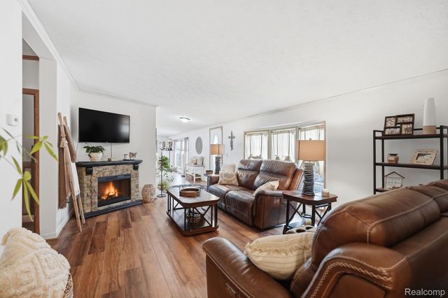 37319 Stone Way, New Haven Village, MI 48048