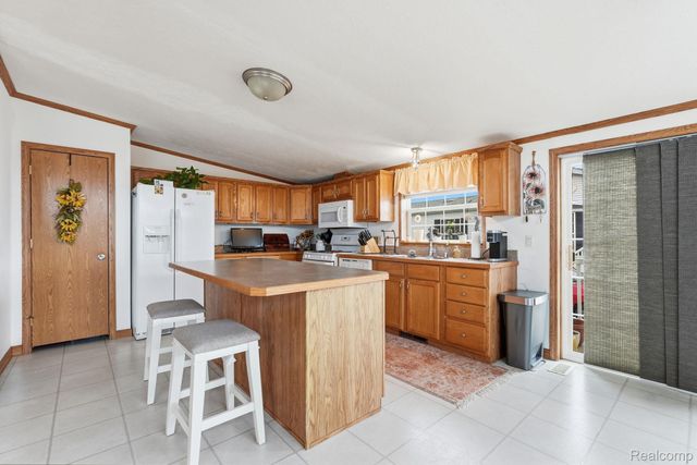 37319 Stone Way, New Haven Village, MI 48048