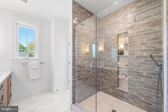 114 E 4TH AVE, Conshohocken, PA 19428