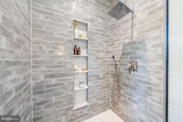 114 E 4TH AVE, Conshohocken, PA 19428