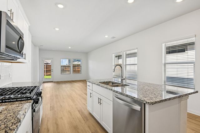 3126 Texoma Boulevard, Farmersville, TX 75442