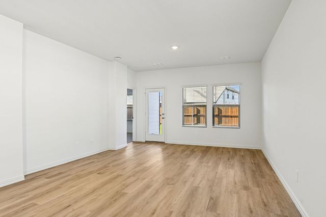 3126 Texoma Boulevard, Farmersville, TX 75442