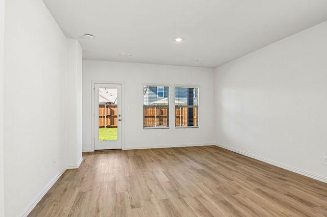 3126 Texoma Boulevard, Farmersville, TX 75442