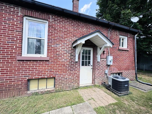 210 Emmons Street, Niles, MI 49120