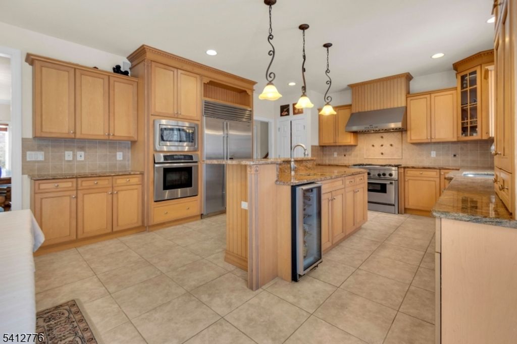 34 Kanouse Ln, Montville Twp., NJ 07045 — photo 2