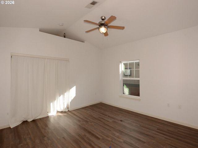 22838 Sw FOREST CREEK Dr 201, Sherwood, OR 97140
