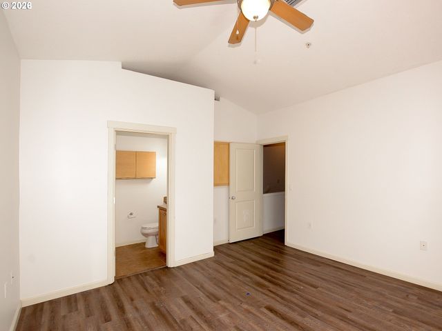 22838 Sw FOREST CREEK Dr 201, Sherwood, OR 97140