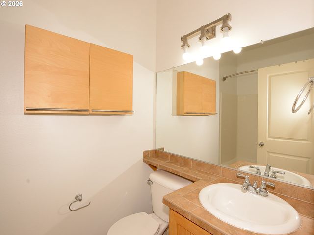 22838 Sw FOREST CREEK Dr 201, Sherwood, OR 97140