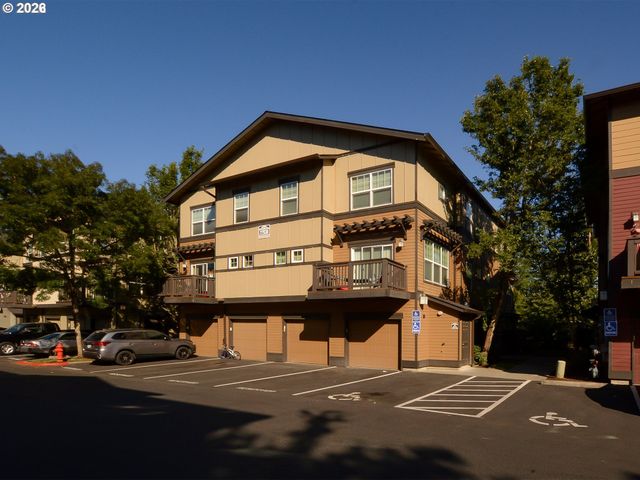 22838 Sw FOREST CREEK Dr 201, Sherwood, OR 97140