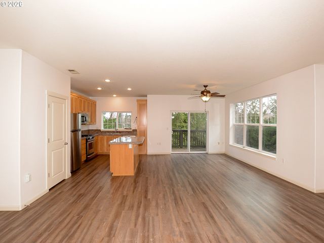 22838 Sw FOREST CREEK Dr 201, Sherwood, OR 97140