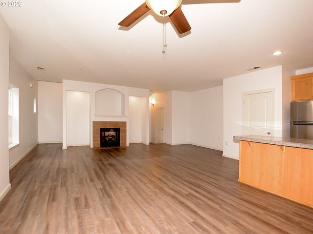22838 Sw FOREST CREEK Dr 201, Sherwood, OR 97140