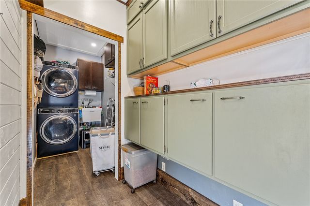 1767 S Eighty Eight Road, Greensboro, PA 15338