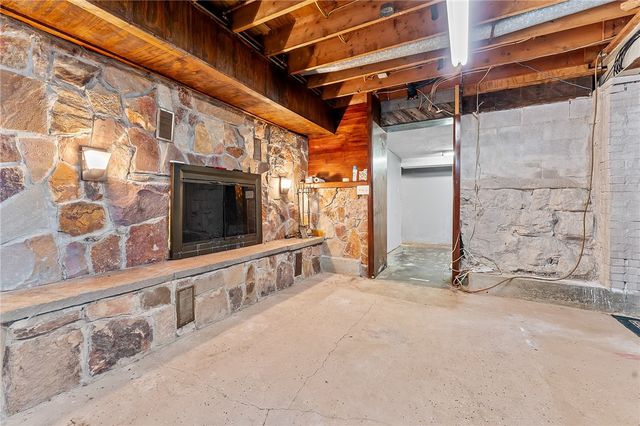 1767 S Eighty Eight Road, Greensboro, PA 15338