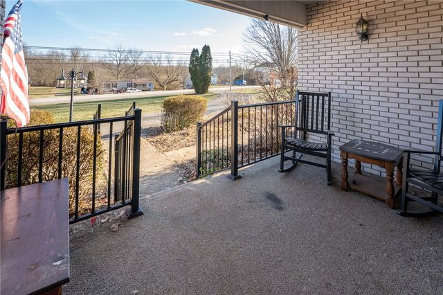 1767 S Eighty Eight Road, Greensboro, PA 15338