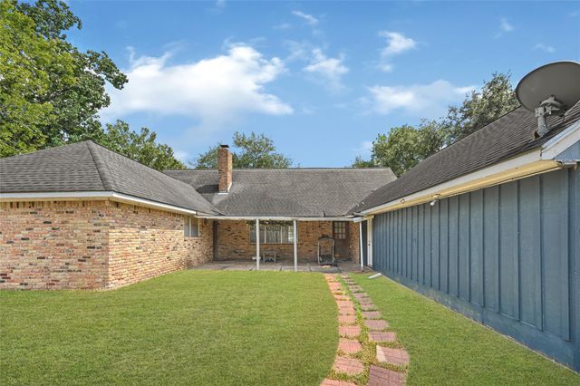 2310 Fenwood Drive, Pasadena, TX 77502