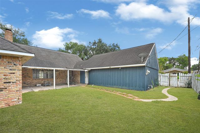 2310 Fenwood Drive, Pasadena, TX 77502