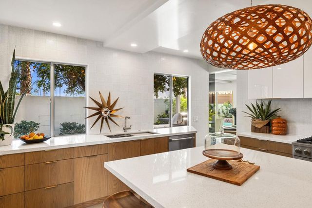 75493 Stardust Lane, Indian Wells, CA 92210