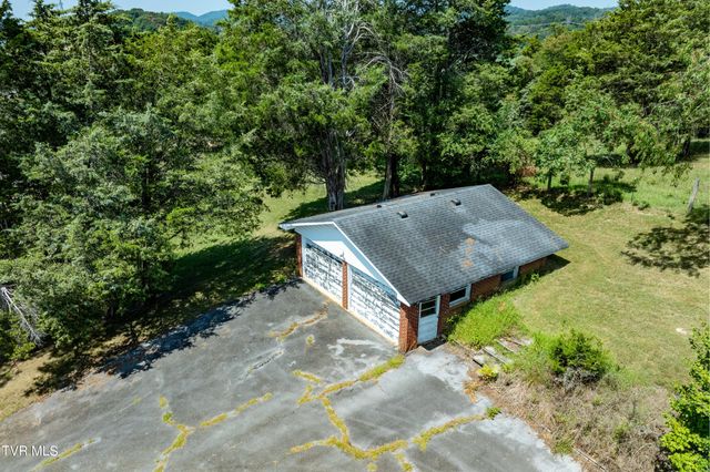 214 Bernard Avenue, Church Hill, TN 37642