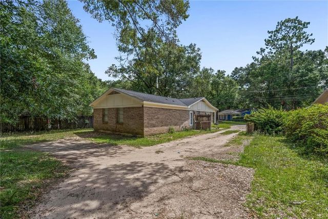 1933 Pallister Place W, Mobile, AL 36618