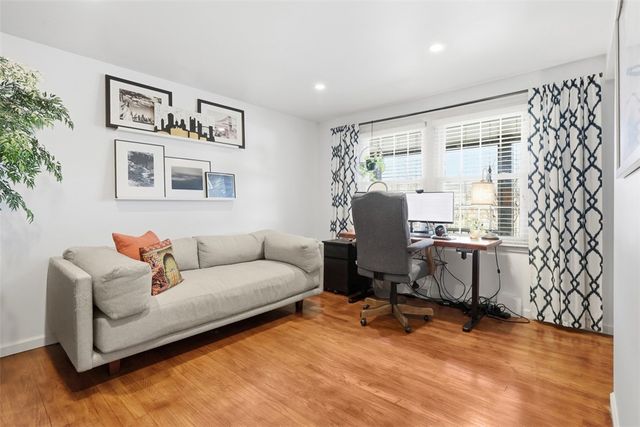 2345 Harrow Rd, Upper St Clair, PA 15241