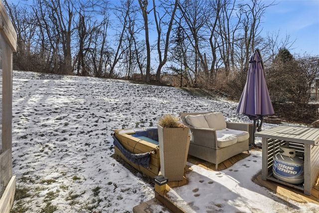 2345 Harrow Rd, Upper St Clair, PA 15241