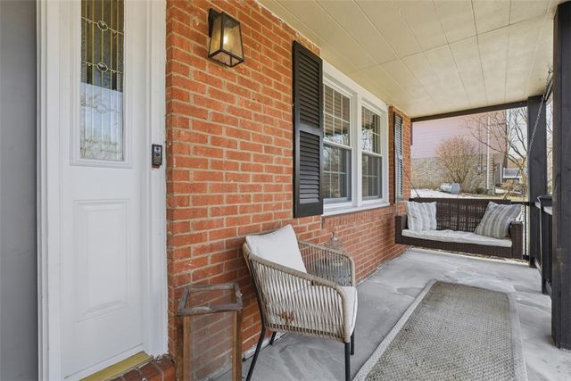 2345 Harrow Rd, Upper St Clair, PA 15241