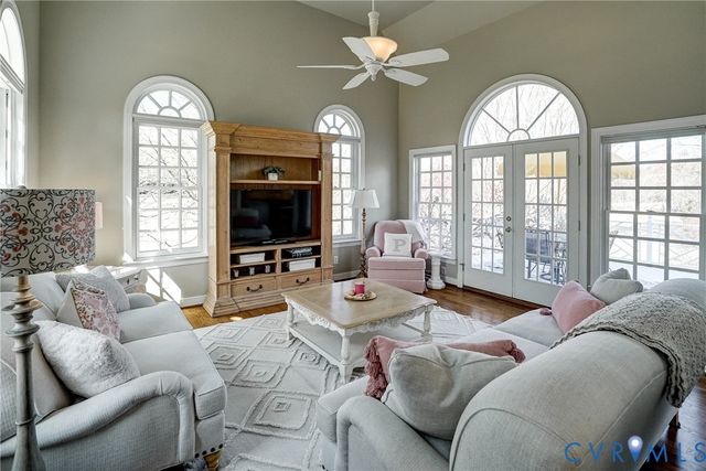 4 Red Fox Rd, Manakin Sabot, VA 23103