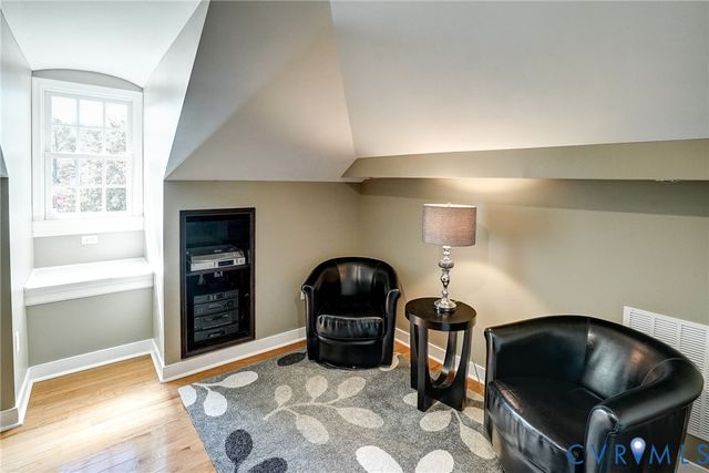 4 Red Fox Rd, Manakin Sabot, VA 23103