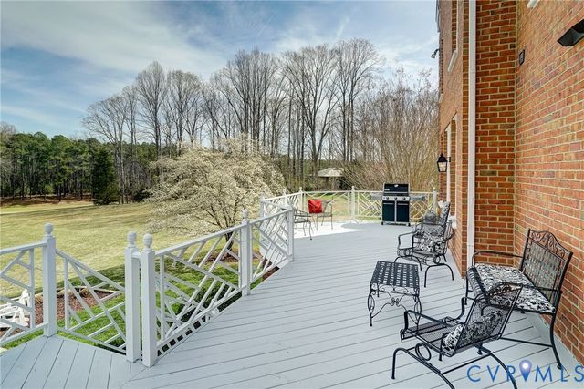 4 Red Fox Rd, Manakin Sabot, VA 23103