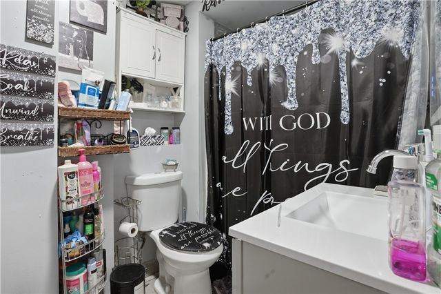 872 Lonsdale Avenue, Central Falls, RI 02863