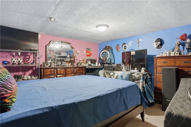 872 Lonsdale Avenue, Central Falls, RI 02863