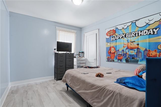 872 Lonsdale Avenue, Central Falls, RI 02863