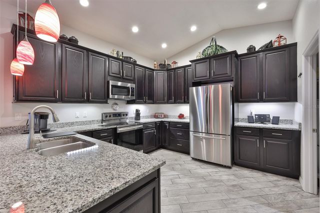 29424 MARKER LOOP, San Antonio, FL 33576