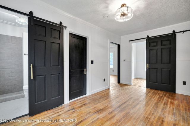 2216 Sunnyside Avenue, Lansing, MI 48910