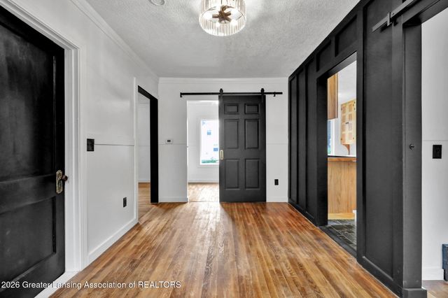2216 Sunnyside Avenue, Lansing, MI 48910