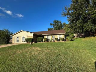 4103 Pine Ridge Road, Shawnee, OK 74804