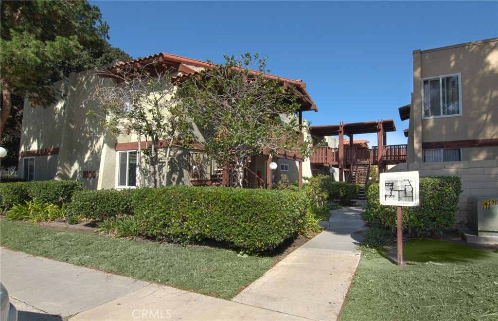 1000 W Macarthur 84, Santa Ana, CA 92707 — exterior