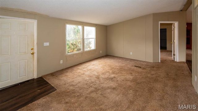 3 Zacks Acres, Villa Ridge, MO 63089